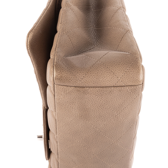 Chanel Jumbo Double Flap Maxi - Picture 8 of 10